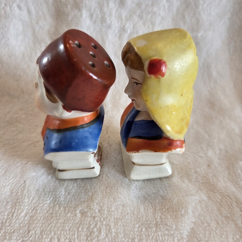 Salt & Pepper Shakers Man and Woman Bust Vintage Made In Occupied Japan Ceramic - Picture 3 of 10